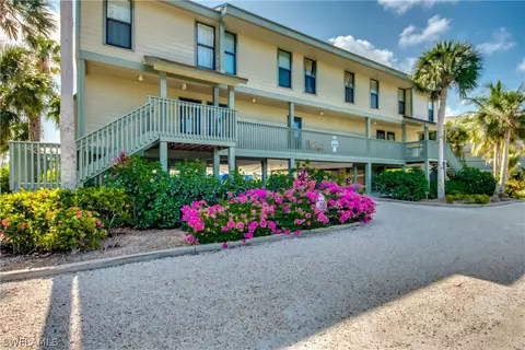 16620 Bocilla Island Club Dr #44, Bokeelia, FL 33922
