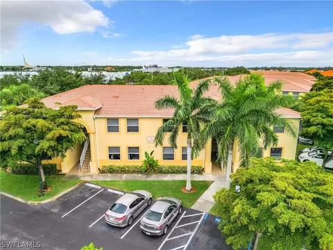 4241 Bellasol Cir #1911, Fort Myers, FL 33916