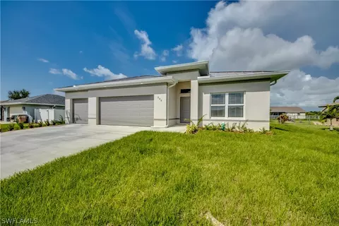 830 NE 7th Ave, Cape Coral, FL 33909