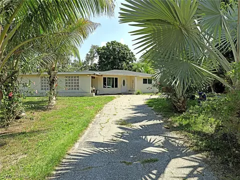 69 W Mariana Ave, North Fort Myers, FL 33903