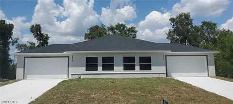 5208-5210 27th St SW, Lehigh Acres, FL 33973