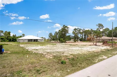 2126-2128 Snead Dr, Lehigh Acres, FL 33973