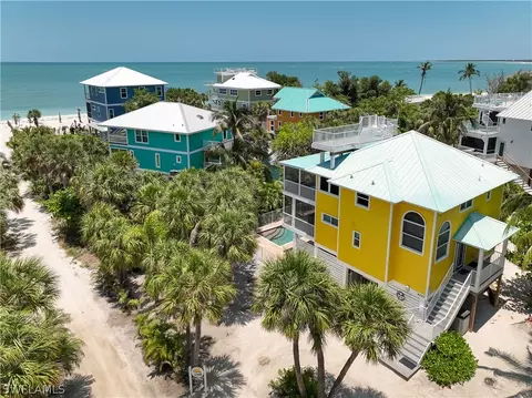 4590 Oro Pesos Ln, Captiva, FL 33924