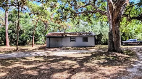 155 Marion Ave, Labelle, FL 33935 photo 3