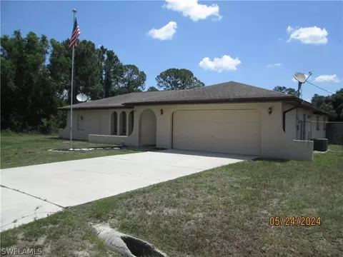 714 Jackson Ave, Lehigh Acres, FL 33972