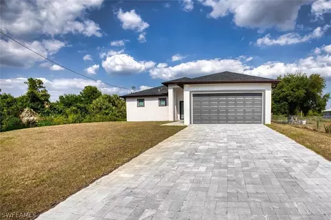 417 Mcarthur Blvd, Lehigh Acres, FL 33974
