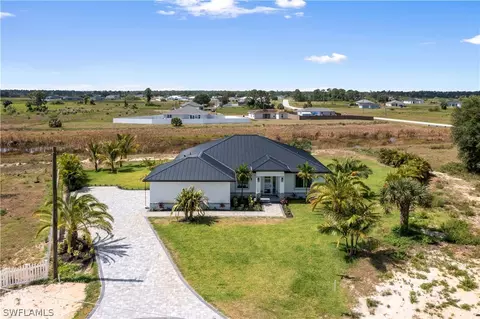 9016 S Largo Ct, Labelle, FL 33935 photo 2
