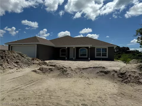 2005 NE 23rd Pl, Cape Coral, FL 33909