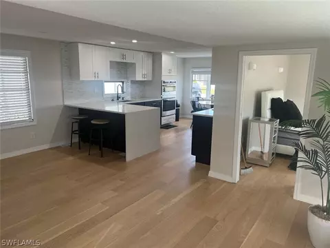 212 Captains Walk, North Fort Myers, FL 33917