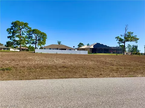2307 NW 25th Ln, Cape Coral, FL 33993