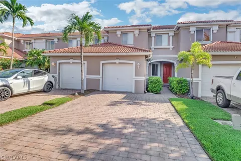 9980 Chiana Cir, Fort Myers, FL 33905