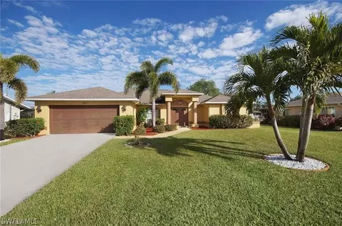 1323 SE 37th St, Cape Coral, FL 33904