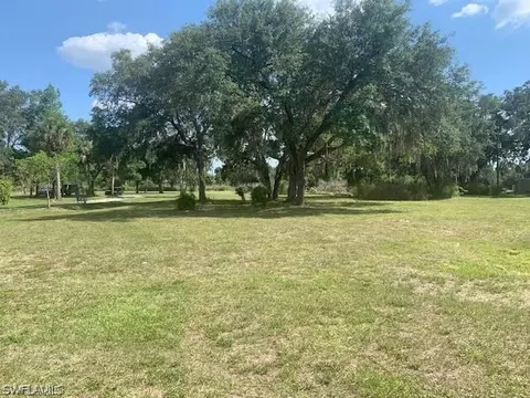 21390 Palm Beach Blvd, Alva, FL 33920