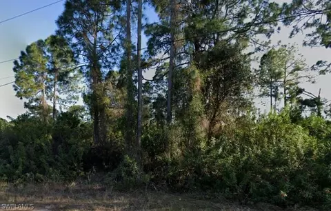 47254727 14th St SW, Lehigh Acres, FL 33973