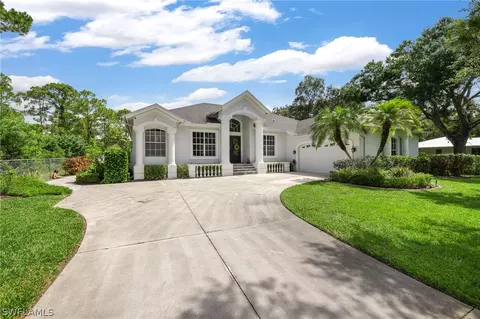 15561 Old Olga Rd, Alva, FL 33920