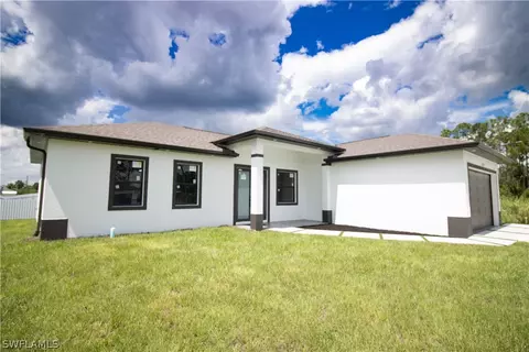 3901 24th St SW, Lehigh Acres, FL 33976