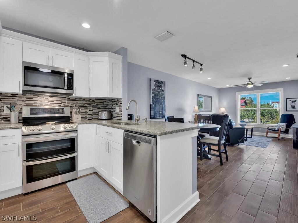 2526 SE 16th Pl Unit 210  