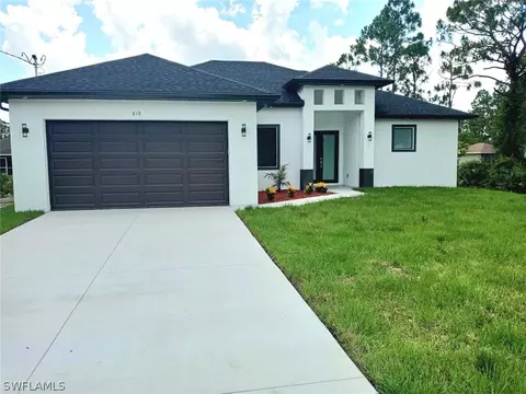 810 Homestead Rd S, Lehigh Acres, FL 33974