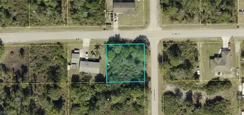 2806 E 2nd St, Lehigh Acres, FL 33936