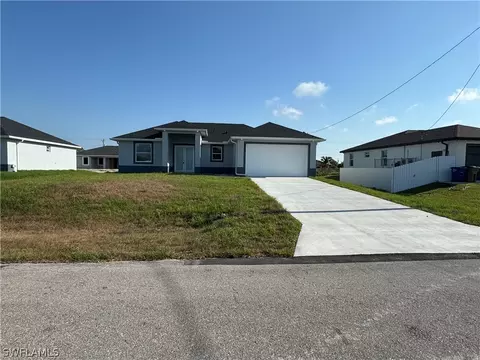 2914 24th St SW, Lehigh Acres, FL 33976