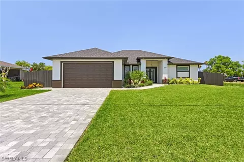 430 NE 5th Pl, Cape Coral, FL 33909