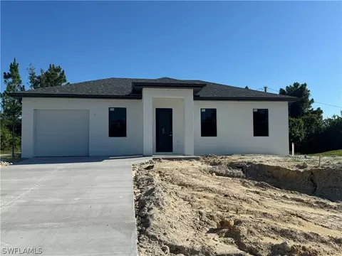 206 W 9th St, Lehigh Acres, FL 33972