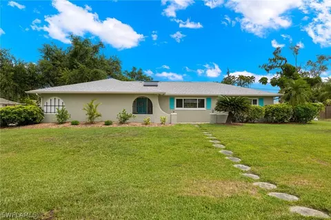 2301 La Salle Ave, Fort Myers, FL 33907
