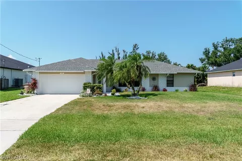 212 SW 22nd Pl, Cape Coral, FL 33991