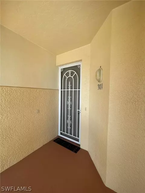 1129 Van Loon Commons Cir #301, Cape Coral, FL 33909