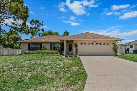 18021 Phlox Dr, Fort Myers, FL 33967