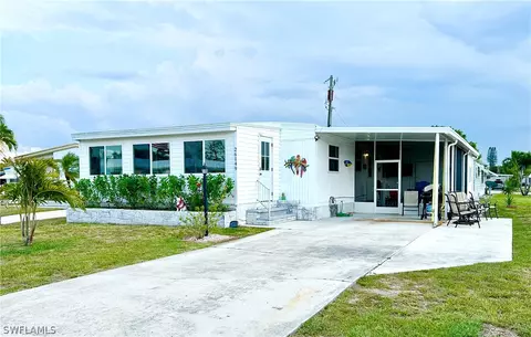 26149 Kings Rd, Bonita Springs, FL 34135