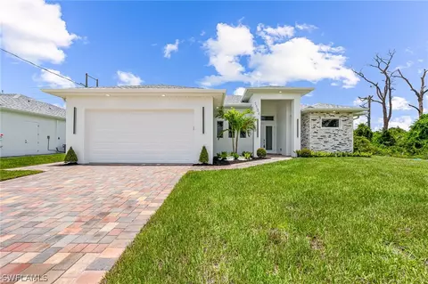 1104 Floyd Ave S, Lehigh Acres, FL 33976