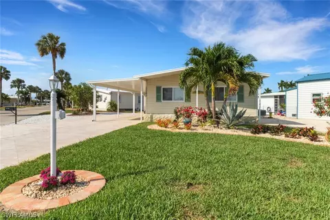 17540 Peppard Dr, Fort Myers Beach, FL 33931
