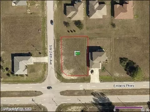 2315 Embers Pkwy W, Cape Coral, FL 33993