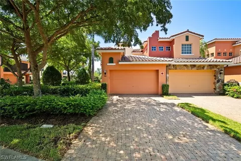 8549 Via Garibaldi Cir #201, Estero, FL 33928