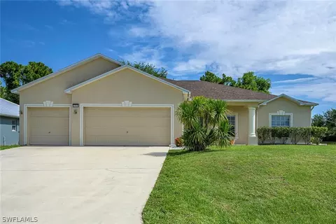 2329 NE 36th St, Cape Coral, FL 33909