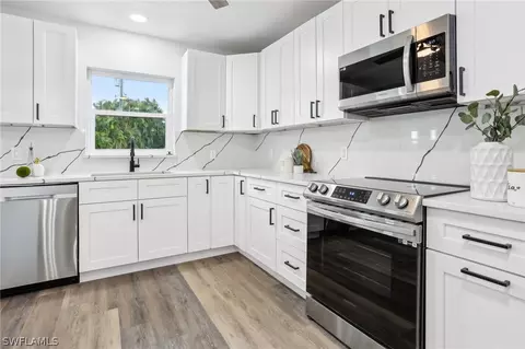 1301 Thompson St, North Fort Myers, FL 33903