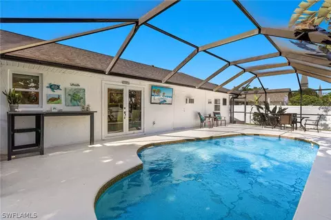 1323 Piper Blvd, Naples, FL 34110