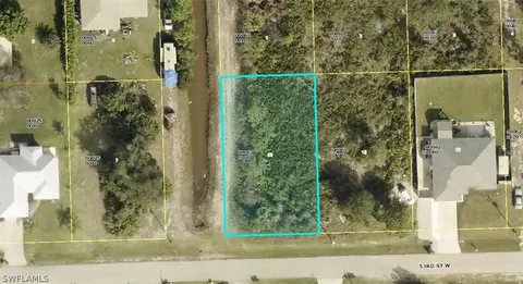 2820 53rd St W, Lehigh Acres, FL 33971