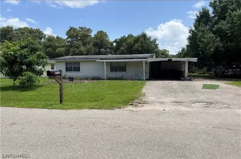 3730 Belmont St, Fort Myers, FL 33916
