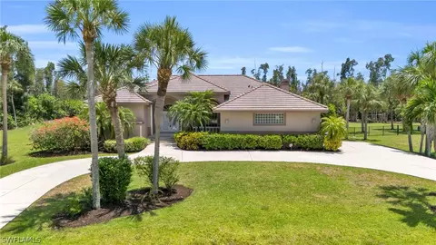 8721 Belle Meade Dr, Fort Myers, FL 33908