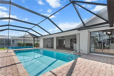 1941 SE 31st St, Cape Coral, FL 33904