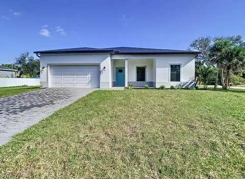 851 Alexander Mclellan St E, Lehigh Acres, FL 33974