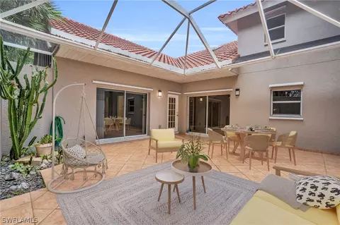 4564 Court Way #16A, Naples, FL 34109