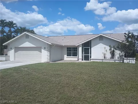 17446 Meadow Lake Cir, Fort Myers, FL 33967