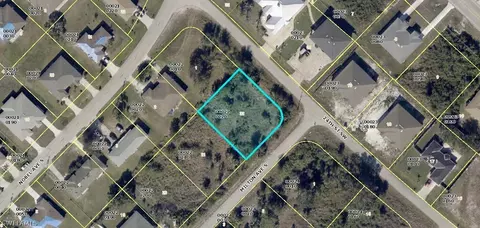 2400-2402 Milton Ave S, Lehigh Acres, FL 33973
