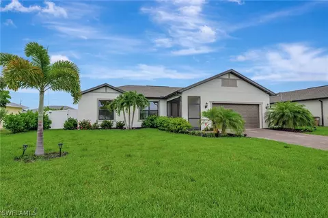 147 SE 30th St, Cape Coral, FL 33904
