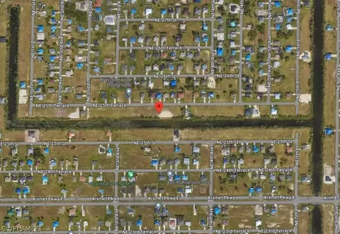 322 NE 25th Ter, Cape Coral, FL 33909