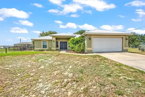 1035 Saturn Ct, Labelle, FL 33935