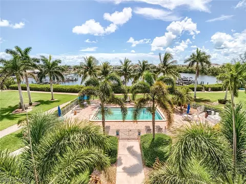 226 3rd St, Bonita Springs, FL 34134